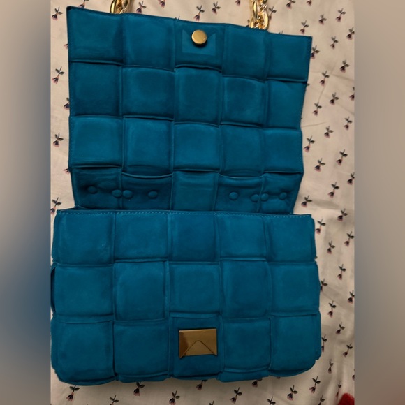 Brand New Genuine Turquoise Chain Cassette Leather Handbag - Picture 14 of 16